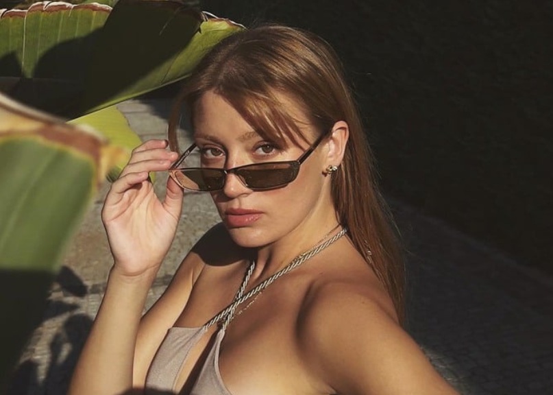 Gizem Karaca Kimdir?