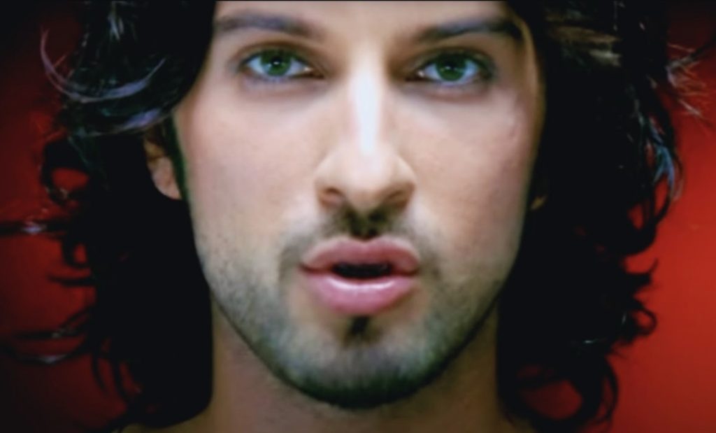 🌟 Rüyada Ünlü Birini Görmek Ne Anlama Gelir? (Kadın Ünlü, Erkek Ünlü, Ünlüyle Konuşmak)