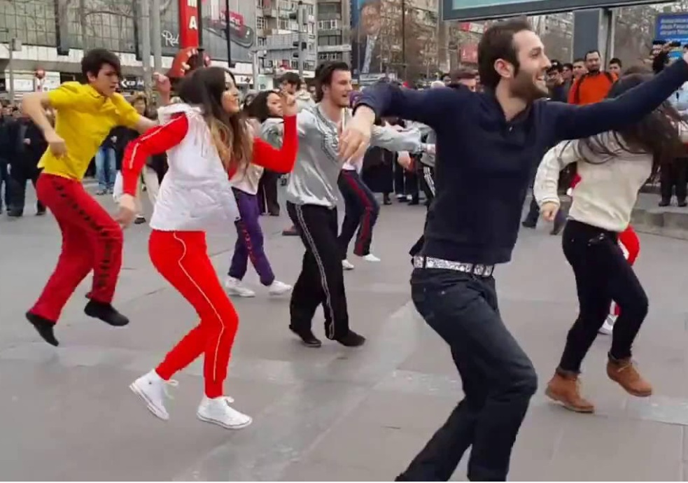 Rüyada Kolbastı Oynamak Ne Anlama Gelir?